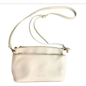 Divina Ferenza cross body bag